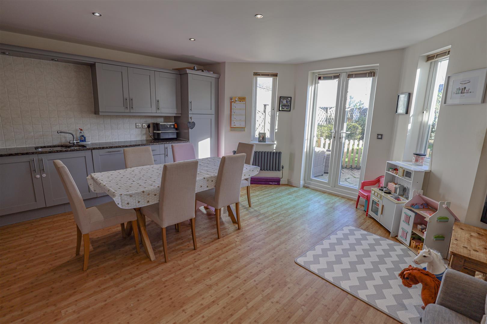 2 Talygarn Court, Talygarn Manor, Pontyclun, Rhondda Cynon Taff, CF72 9UH